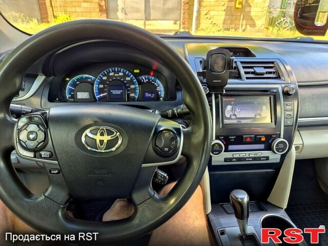 Тойота Камри, объемом двигателя 2.5 л и пробегом 321 тыс. км за 9200 $, фото 7 на Automoto.ua