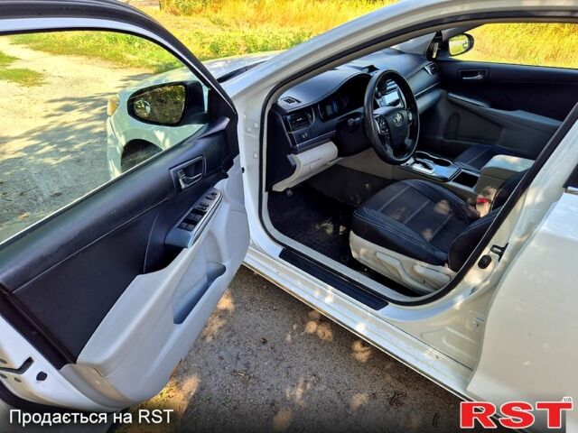 Тойота Камри, объемом двигателя 2.5 л и пробегом 321 тыс. км за 9200 $, фото 3 на Automoto.ua