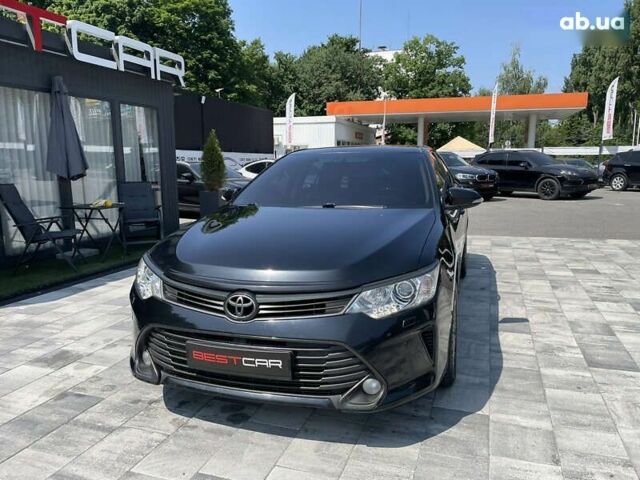 Тойота Камри, объемом двигателя 0 л и пробегом 215 тыс. км за 16900 $, фото 5 на Automoto.ua