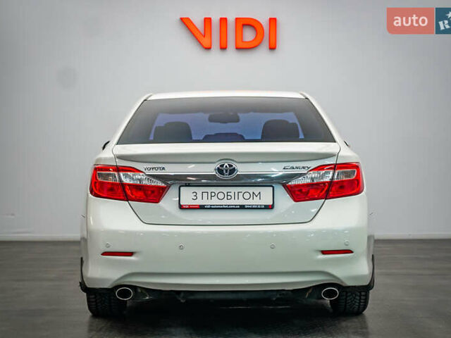 Тойота Камри, объемом двигателя 2.5 л и пробегом 213 тыс. км за 10753 $, фото 5 на Automoto.ua