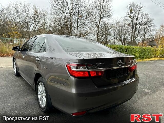 Тойота Камри, объемом двигателя 2.5 л и пробегом 213 тыс. км за 14799 $, фото 2 на Automoto.ua