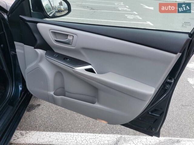 Тойота Камри, объемом двигателя 2.49 л и пробегом 182 тыс. км за 11800 $, фото 7 на Automoto.ua