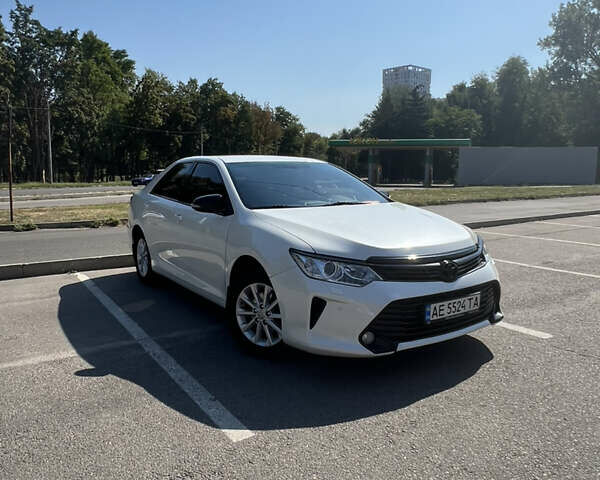 Тойота Камри, объемом двигателя 2.49 л и пробегом 160 тыс. км за 15999 $, фото 1 на Automoto.ua