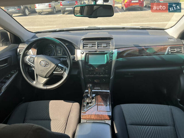 Тойота Камри, объемом двигателя 2.49 л и пробегом 160 тыс. км за 15999 $, фото 6 на Automoto.ua