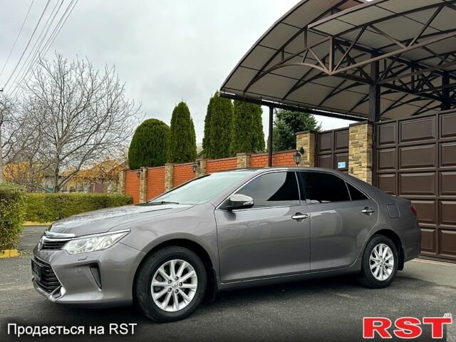 Тойота Камри, объемом двигателя 2.5 л и пробегом 213 тыс. км за 14799 $, фото 1 на Automoto.ua