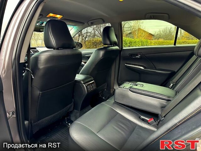 Тойота Камри, объемом двигателя 2.5 л и пробегом 213 тыс. км за 14799 $, фото 10 на Automoto.ua