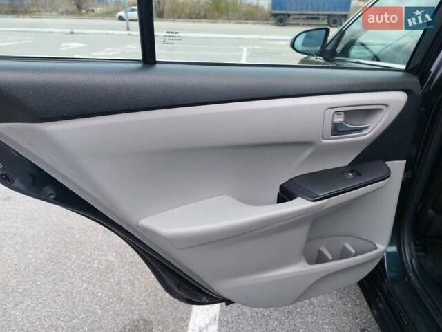 Тойота Камри, объемом двигателя 2.49 л и пробегом 182 тыс. км за 11800 $, фото 9 на Automoto.ua