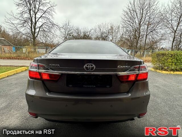 Тойота Камри, объемом двигателя 2.5 л и пробегом 213 тыс. км за 14799 $, фото 3 на Automoto.ua