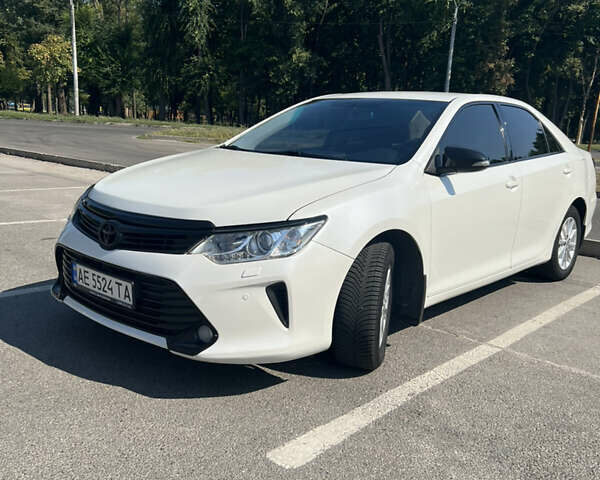 Тойота Камри, объемом двигателя 2.49 л и пробегом 160 тыс. км за 15999 $, фото 3 на Automoto.ua