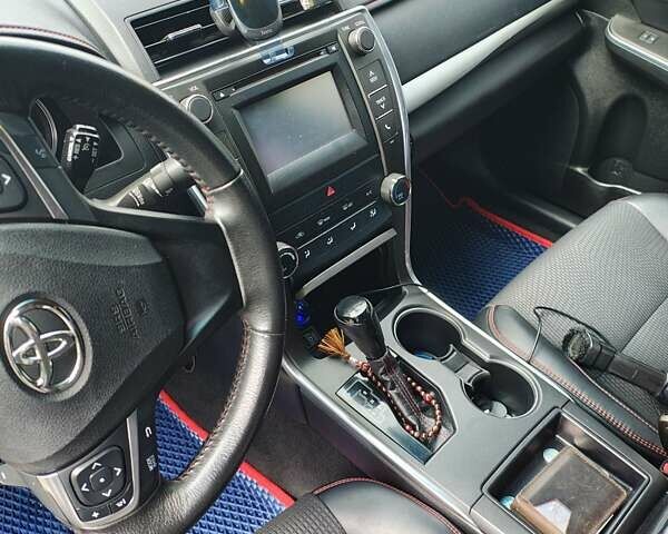 Тойота Камрі, об'ємом двигуна 2.5 л та пробігом 180 тис. км за 13700 $, фото 12 на Automoto.ua