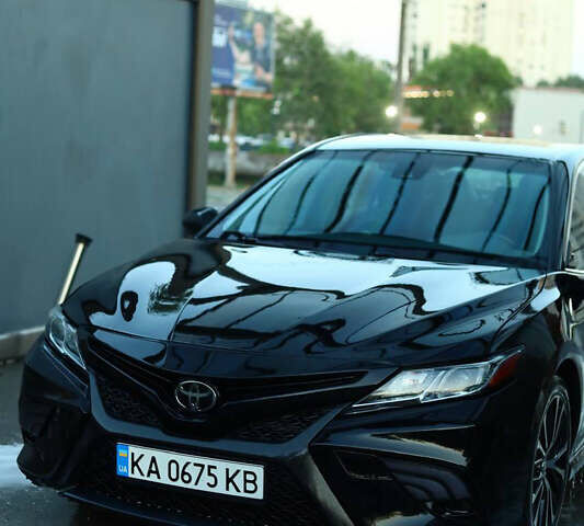 Тойота Камри, объемом двигателя 2.49 л и пробегом 153 тыс. км за 19000 $, фото 4 на Automoto.ua
