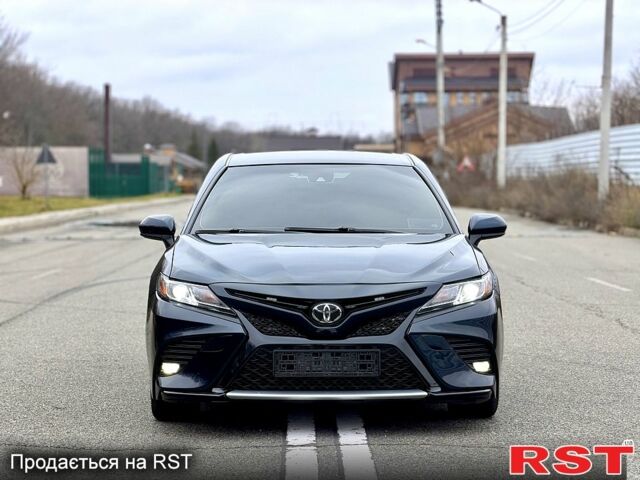 Тойота Камрі, об'ємом двигуна 2.5 л та пробігом 174 тис. км за 17300 $, фото 1 на Automoto.ua