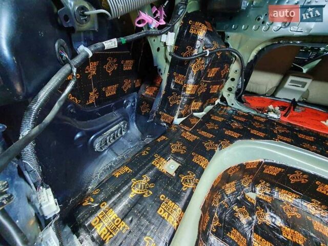 Тойота Камри, объемом двигателя 2.49 л и пробегом 157 тыс. км за 18500 $, фото 5 на Automoto.ua