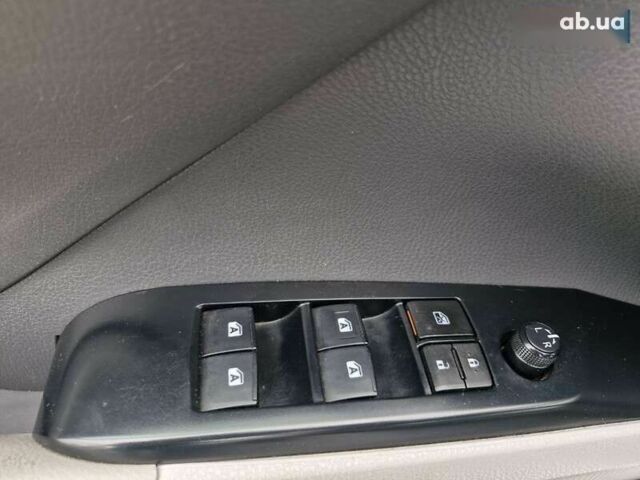 Тойота Камрі, об'ємом двигуна 2.5 л та пробігом 103 тис. км за 18299 $, фото 11 на Automoto.ua