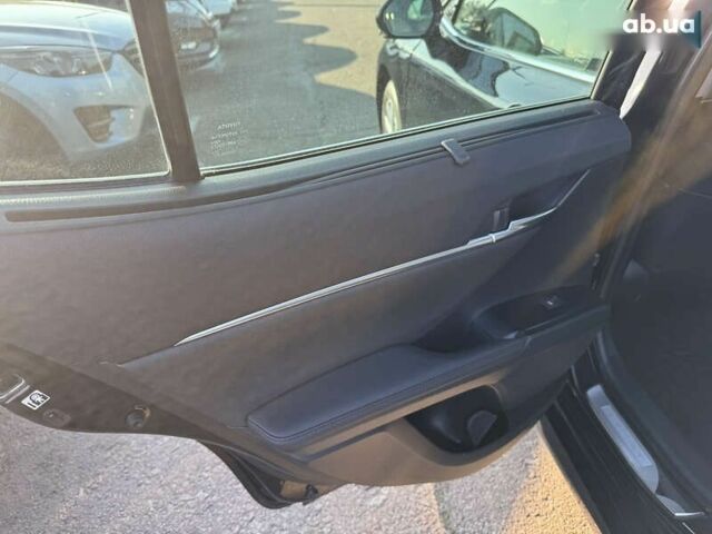 Тойота Камри, объемом двигателя 0 л и пробегом 114 тыс. км за 27490 $, фото 22 на Automoto.ua