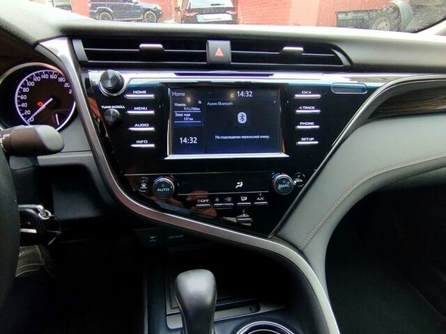 Тойота Камри, объемом двигателя 2.5 л и пробегом 180 тыс. км за 20500 $, фото 4 на Automoto.ua