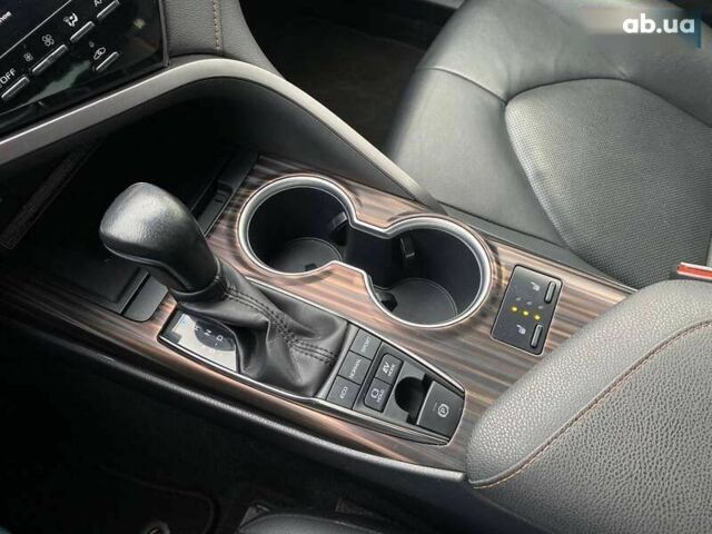 Тойота Камри, объемом двигателя 0 л и пробегом 110 тыс. км за 25900 $, фото 16 на Automoto.ua