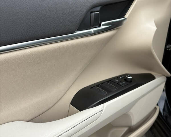 Тойота Камри, объемом двигателя 2.5 л и пробегом 87 тыс. км за 26500 $, фото 4 на Automoto.ua