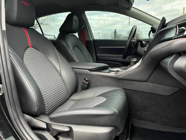 Тойота Камри, объемом двигателя 0 л и пробегом 26 тыс. км за 38500 $, фото 6 на Automoto.ua