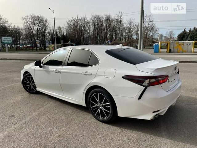 Тойота Камри, объемом двигателя 2.49 л и пробегом 14 тыс. км за 34800 $, фото 8 на Automoto.ua