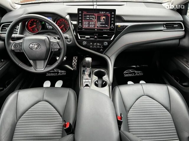 Тойота Камри, объемом двигателя 0 л и пробегом 26 тыс. км за 38500 $, фото 11 на Automoto.ua