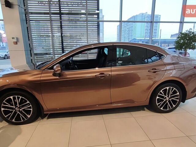 купити нове авто Тойота Камрі 2024 року від офіційного дилера Тойота Центр Чернігів «Соллі-Плюс» Тойота фото