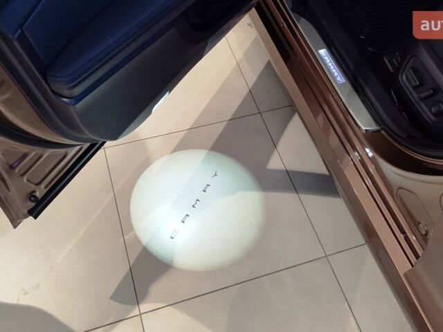 купити нове авто Тойота Камрі 2024 року від офіційного дилера Тойота Центр Чернігів «Соллі-Плюс» Тойота фото