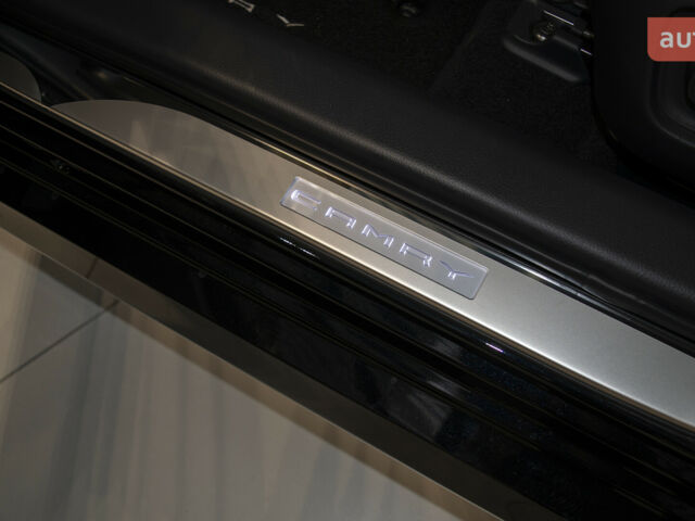 купить новое авто Тойота Камри 2025 года от официального дилера Тойота Центр Рівне "Агат Авто" Тойота фото