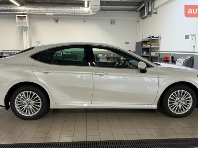 купить новое авто Тойота Камри 2025 года от официального дилера Тойота Центр Ужгород «Карат Мотор» Тойота фото