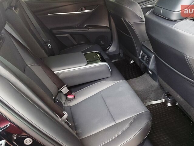 купить новое авто Тойота Камри 2025 года от официального дилера Тойота Центр Чернігів «Соллі-Плюс» Тойота фото