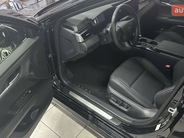 купить новое авто Тойота Камри 2025 года от официального дилера Тойота на Столичному Тойота фото