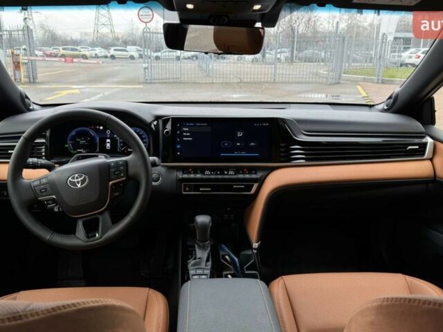 купить новое авто Тойота Камри 2025 года от официального дилера Тойота Центр Ужгород «Карат Мотор» Тойота фото