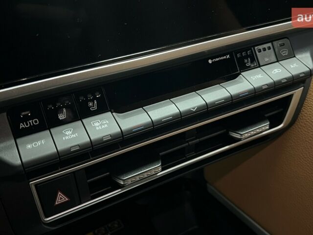 Тойота Камри, объемом двигателя 2.49 л и пробегом 0 тыс. км за 49489 $, фото 14 на Automoto.ua