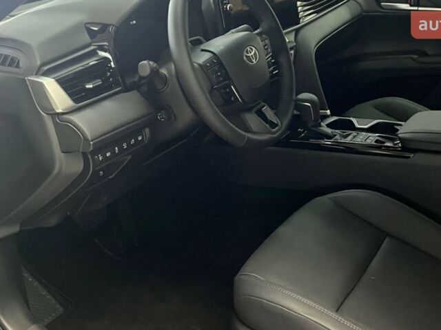 купить новое авто Тойота Камри 2025 года от официального дилера Тойота на Столичному Тойота фото