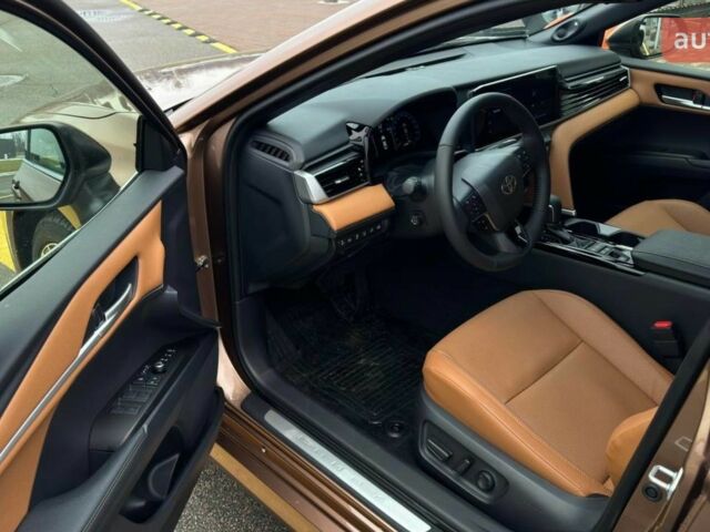 купить новое авто Тойота Камри 2025 года от официального дилера Тойота Центр Ужгород «Карат Мотор» Тойота фото