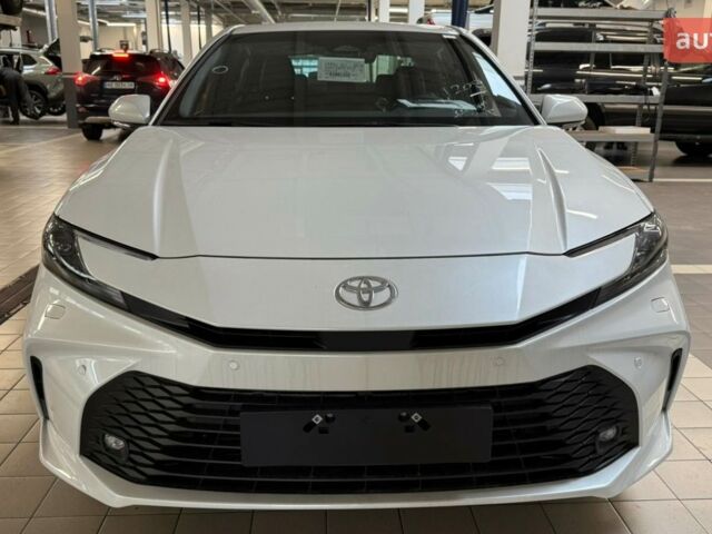 купить новое авто Тойота Камри 2025 года от официального дилера Тойота Центр Ужгород «Карат Мотор» Тойота фото