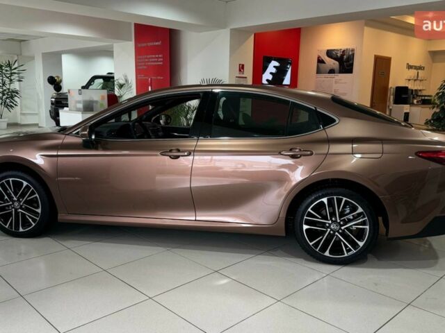 купить новое авто Тойота Камри 2025 года от официального дилера Тойота Центр Ужгород «Карат Мотор» Тойота фото