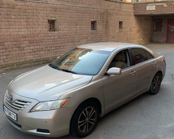 Желтый Тойота Камри, объемом двигателя 2.36 л и пробегом 190 тыс. км за 7900 $, фото 17 на Automoto.ua