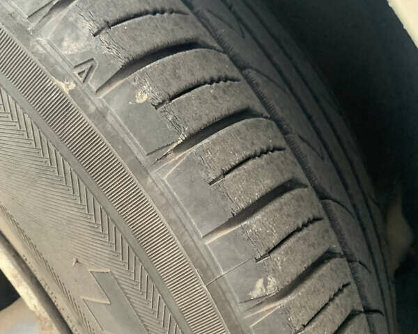 Желтый Тойота Камри, объемом двигателя 2.36 л и пробегом 190 тыс. км за 7900 $, фото 16 на Automoto.ua