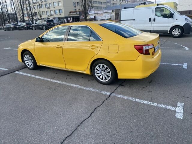 Желтый Тойота Камри, объемом двигателя 0.24 л и пробегом 600 тыс. км за 7250 $, фото 3 на Automoto.ua