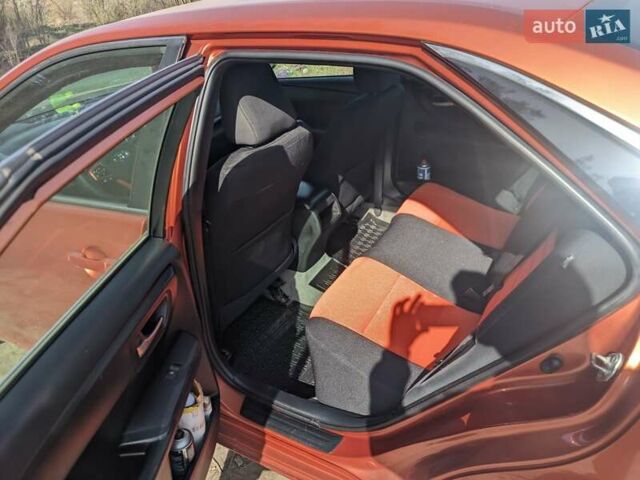 Жовтий Тойота Камрі, об'ємом двигуна 2.5 л та пробігом 341 тис. км за 10000 $, фото 13 на Automoto.ua