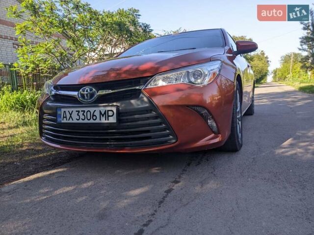 Жовтий Тойота Камрі, об'ємом двигуна 2.5 л та пробігом 341 тис. км за 10000 $, фото 2 на Automoto.ua