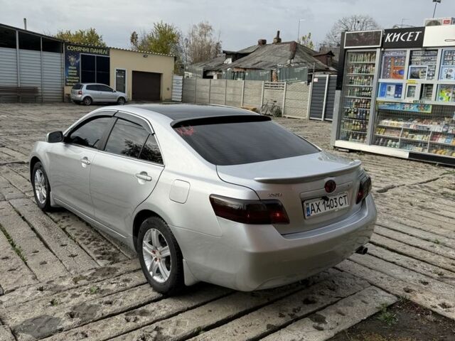 Тойота Камри 2007 в Люботине на Automoto.ua Серый Тойота Камри, объемом двигателя 2.4 л и пробегом 194 тыс. км за 10000 $, фото 5 на Automoto.ua