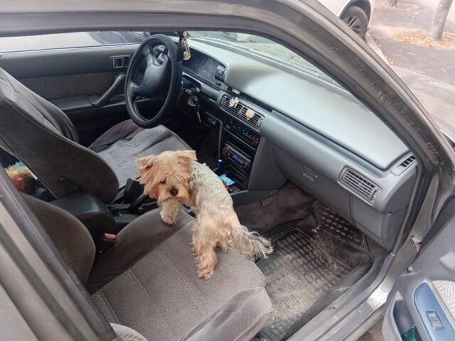 Серый Тойота Камри, объемом двигателя 2 л и пробегом 359 тыс. км за 1300 $, фото 5 на Automoto.ua