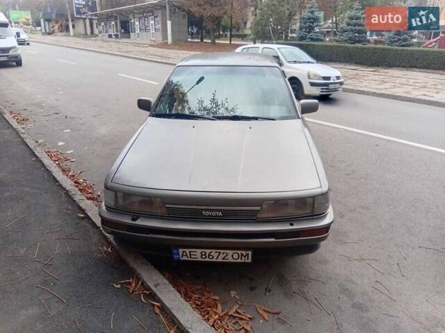 Сірий Тойота Камрі, об'ємом двигуна 2 л та пробігом 359 тис. км за 1399 $, фото 1 на Automoto.ua