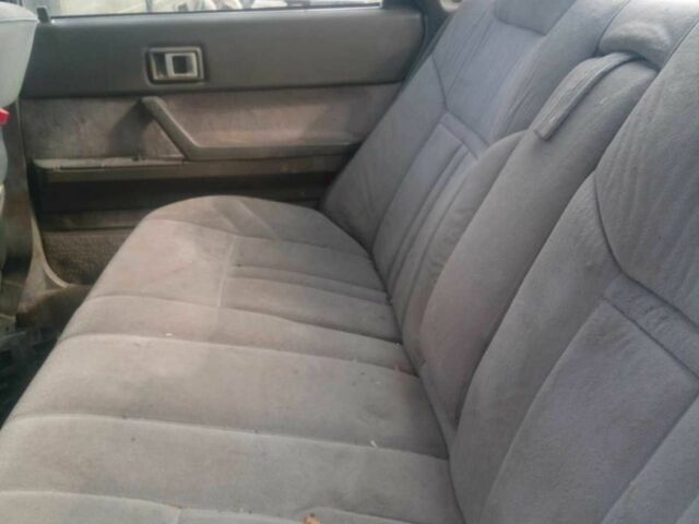 Серый Тойота Камри, объемом двигателя 2 л и пробегом 350 тыс. км за 550 $, фото 3 на Automoto.ua