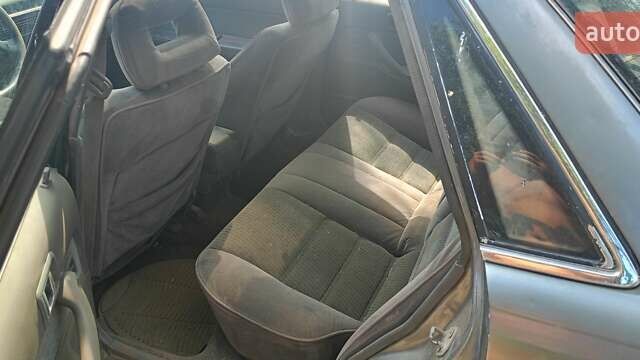 Серый Тойота Камри, объемом двигателя 2 л и пробегом 455 тыс. км за 450 $, фото 2 на Automoto.ua