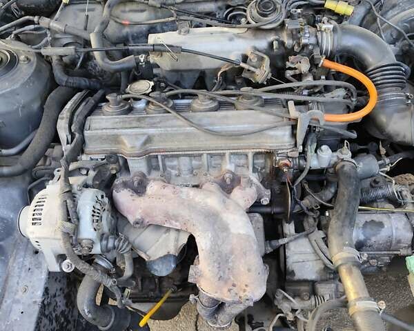 Серый Тойота Камри, объемом двигателя 2 л и пробегом 528 тыс. км за 1101 $, фото 10 на Automoto.ua