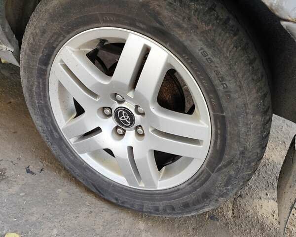 Серый Тойота Камри, объемом двигателя 2 л и пробегом 528 тыс. км за 1101 $, фото 5 на Automoto.ua