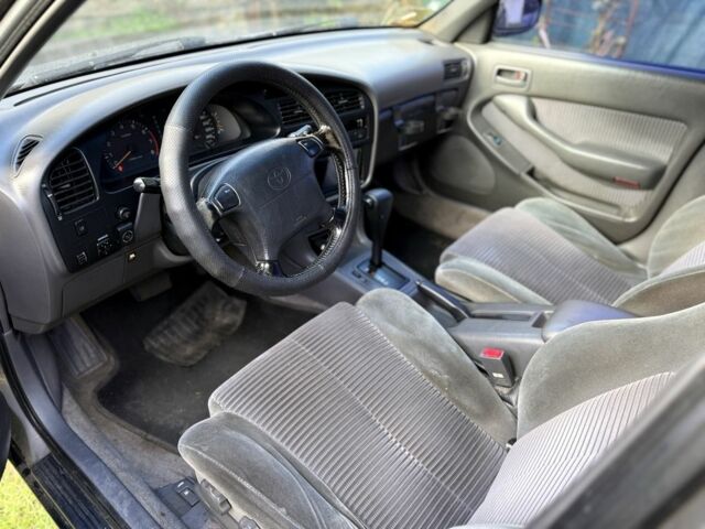 Серый Тойота Камри, объемом двигателя 2.2 л и пробегом 392 тыс. км за 3950 $, фото 8 на Automoto.ua